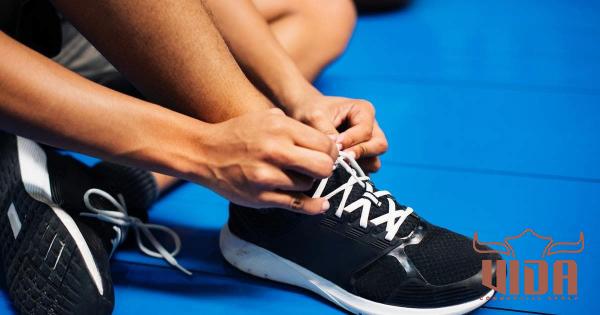 The purchase price of shoes for training boxing + training