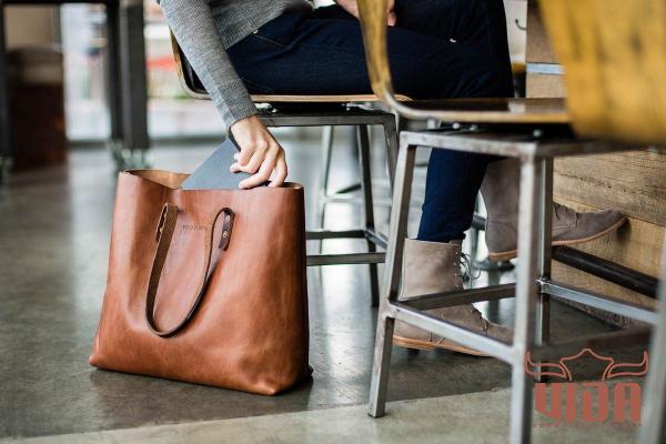 Leather tote brown purchase price + user guide