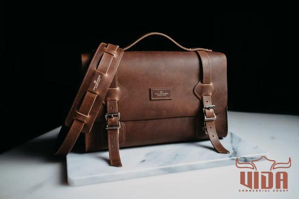 The purchase price of leather satchel brown + properties, disadvantages and advantages